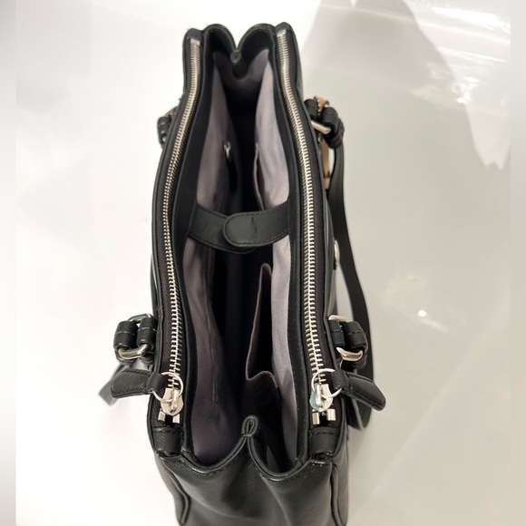 Coach Peyton Leather Jordan Double Zip Carryall Shoulder Bag Black F25669 - Picture 4 of 16